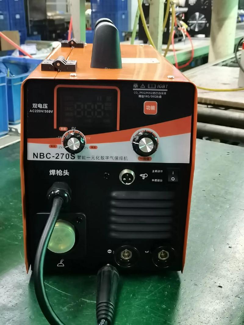 聚焦產品圖片 專業生產直流逆變電焊機，涵蓋手工焊與氬弧焊系列